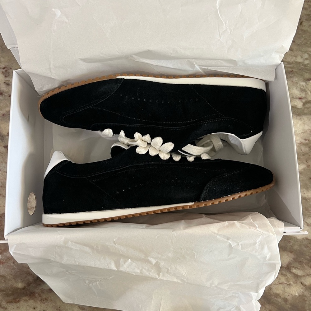 ALO Black Sunset Sneakers BRAND NEW WITH BOX. - Picture 4 of 11